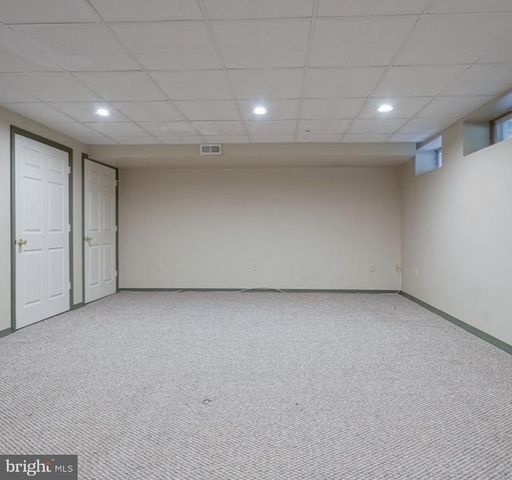 149 HIDDEN DR, Blackwood, NJ 08012