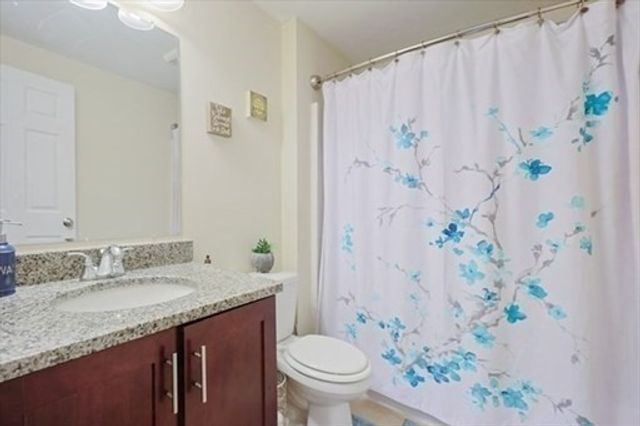 8 Patriot Blvd 8, Hopkinton, MA 01748
