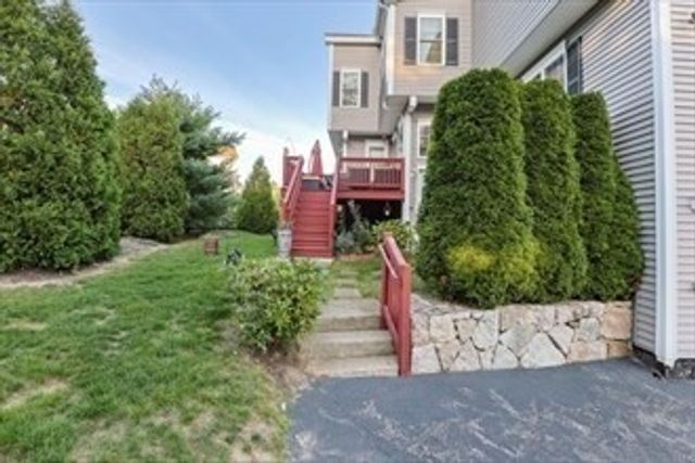 8 Patriot Blvd 8, Hopkinton, MA 01748