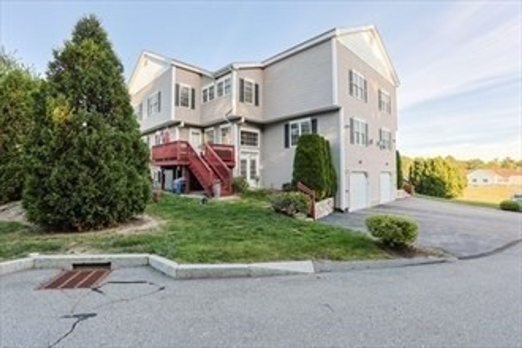 8 Patriot Blvd 8, Hopkinton, MA 01748