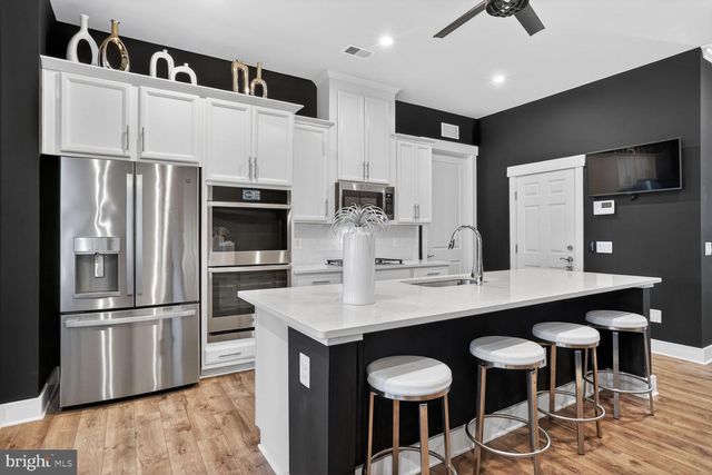 25612 PRESTON PARK TER, Chantilly, VA 20152