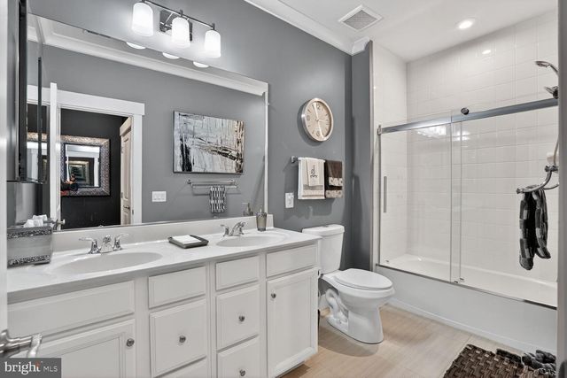 25612 PRESTON PARK TER, Chantilly, VA 20152