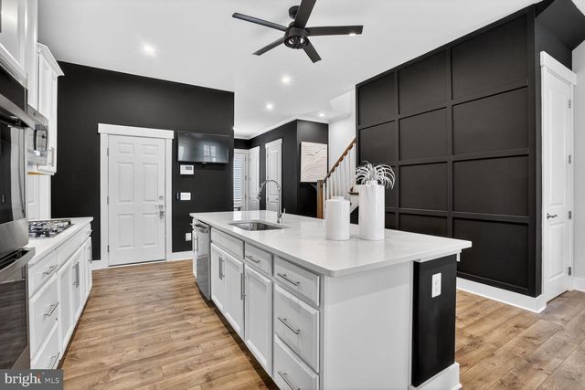 25612 PRESTON PARK TER, Chantilly, VA 20152