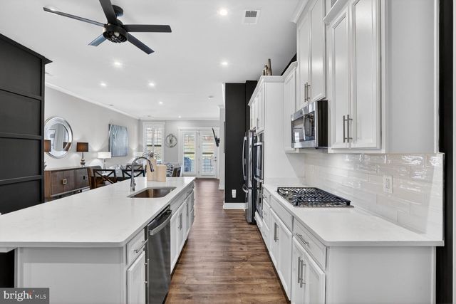 25612 PRESTON PARK TER, Chantilly, VA 20152