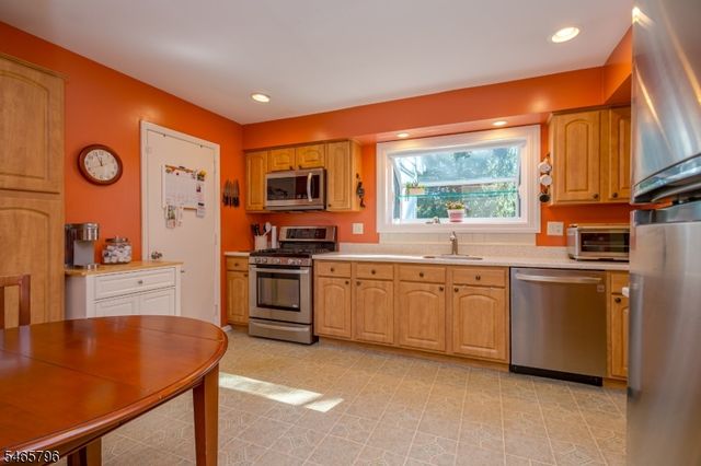 418 Hawkshead Way, Franklin Twp., NJ 08873