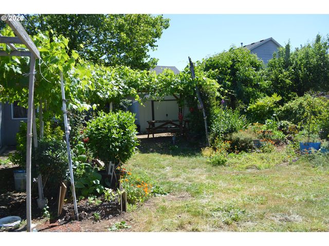 641 Se 148TH Ave, Portland, OR 97233