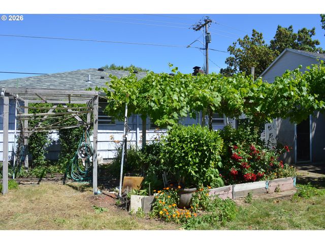 641 Se 148TH Ave, Portland, OR 97233