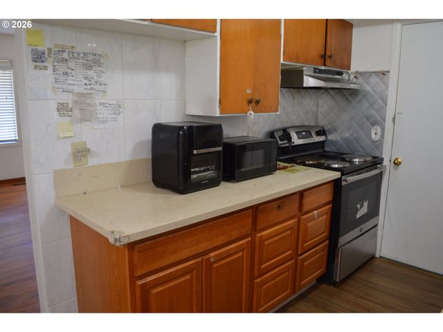 641 Se 148TH Ave, Portland, OR 97233