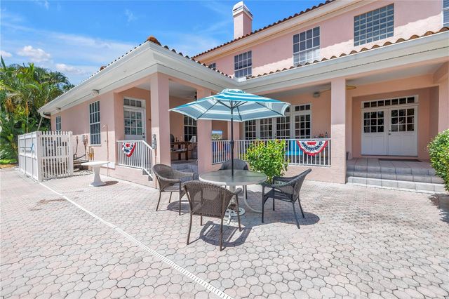 4930 SANDPIPER LANE S, St Petersburg, FL 33711