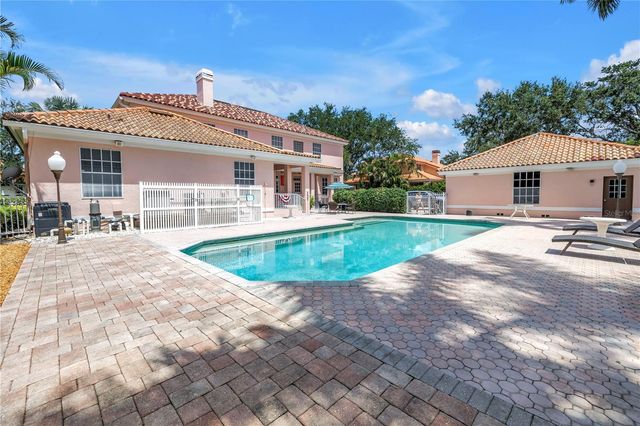 4930 SANDPIPER LANE S, St Petersburg, FL 33711