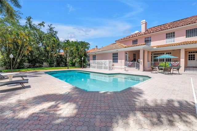 4930 SANDPIPER LANE S, St Petersburg, FL 33711