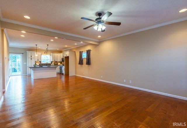 3749 Arbor Pointe Drive, Newburgh, IN 47630