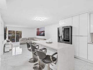 1890 W 56th St 1307, Hialeah, FL 33012