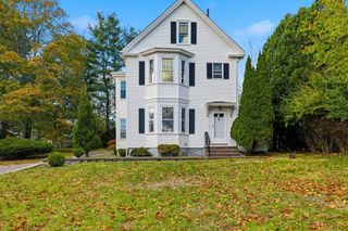 52 Middle Street, Woburn, MA 01801