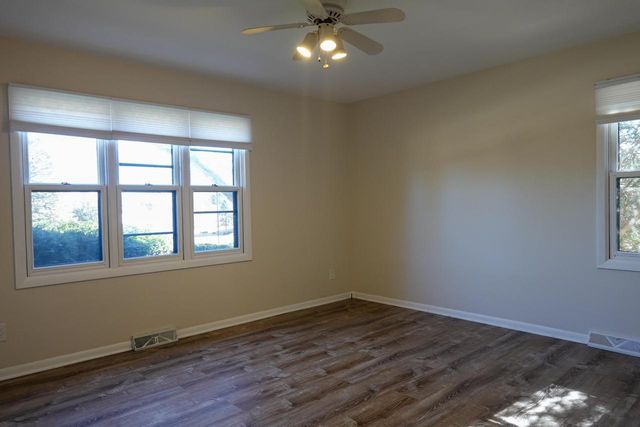 715 Torrey Pines DRIVE, Twin Lakes, WI 53181