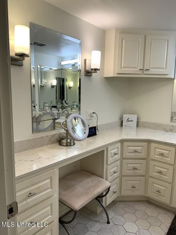 102 Dana Road, Natchez, MS 39120