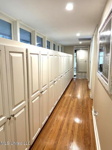 102 Dana Road, Natchez, MS 39120