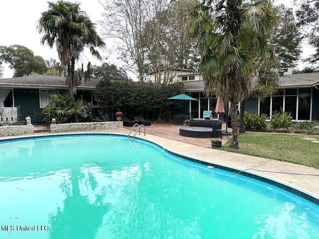 102 Dana Road, Natchez, MS 39120