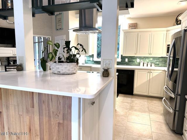 102 Dana Road, Natchez, MS 39120