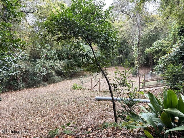 102 Dana Road, Natchez, MS 39120