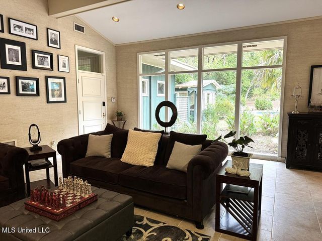 102 Dana Road, Natchez, MS 39120