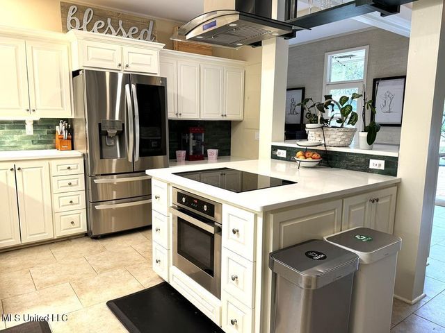 102 Dana Road, Natchez, MS 39120