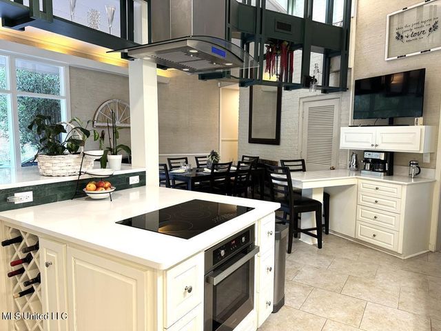 102 Dana Road, Natchez, MS 39120