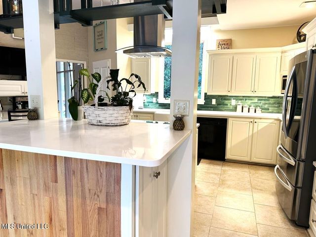 102 Dana Road, Natchez, MS 39120