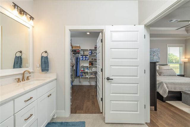 4114 W Huron Loop, Fayetteville, AR 72704