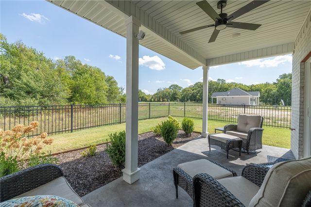 4114 W Huron Loop, Fayetteville, AR 72704