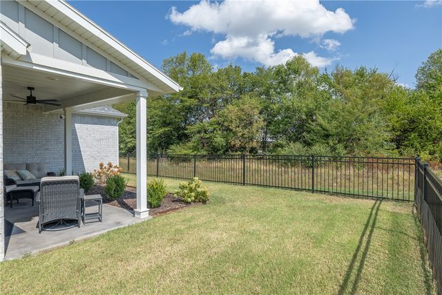 4114 W Huron Loop, Fayetteville, AR 72704