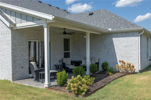 4114 W Huron Loop, Fayetteville, AR 72704