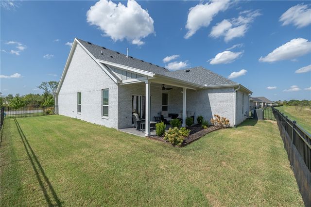 4114 W Huron Loop, Fayetteville, AR 72704
