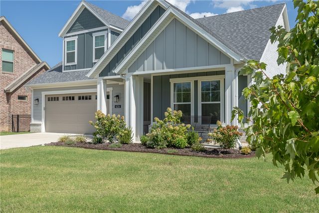4114 W Huron Loop, Fayetteville, AR 72704