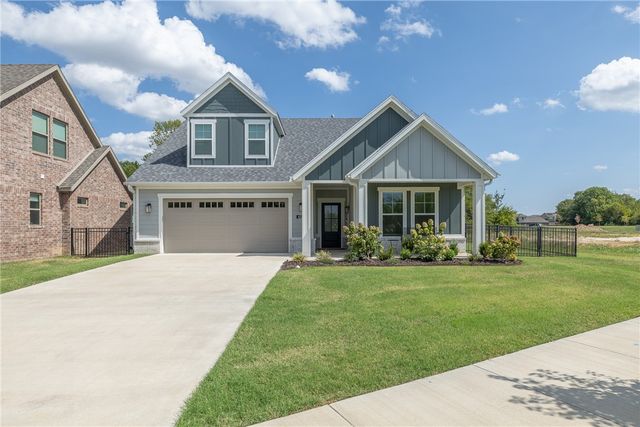 4114 W Huron Loop, Fayetteville, AR 72704