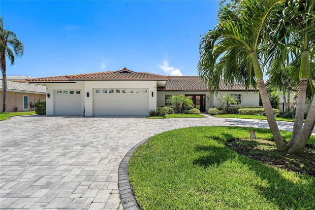 1946 ILLINOIS AVENUE NE, St Petersburg, FL 33703