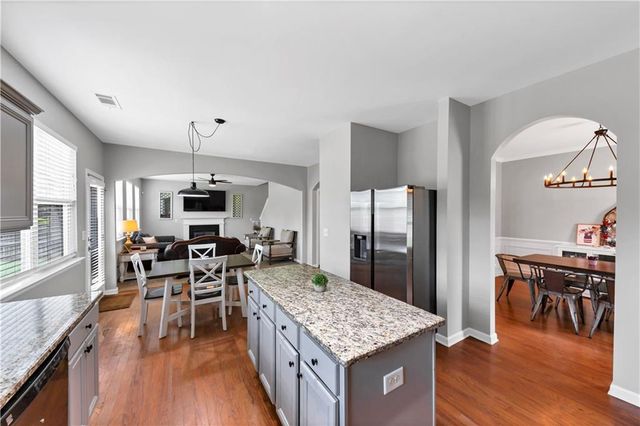 210 Creek View Lane, Acworth, GA 30102