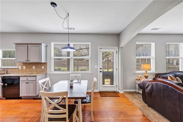 210 Creek View Lane, Acworth, GA 30102