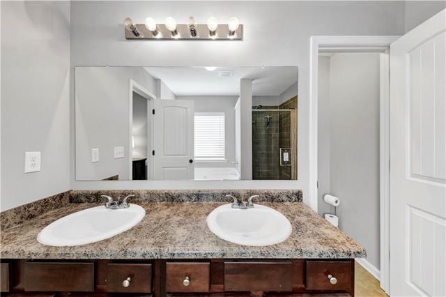 210 Creek View Lane, Acworth, GA 30102