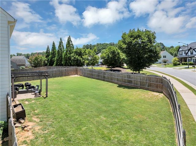 210 Creek View Lane, Acworth, GA 30102