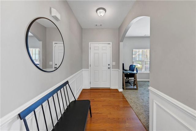 210 Creek View Lane, Acworth, GA 30102