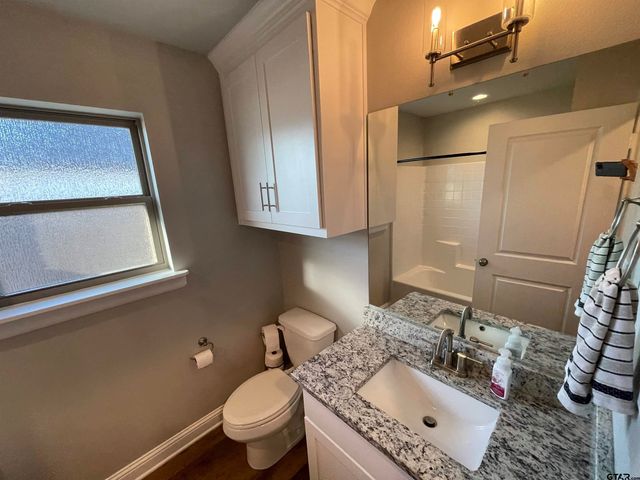 10003 Dayspring, Flint, TX 75762