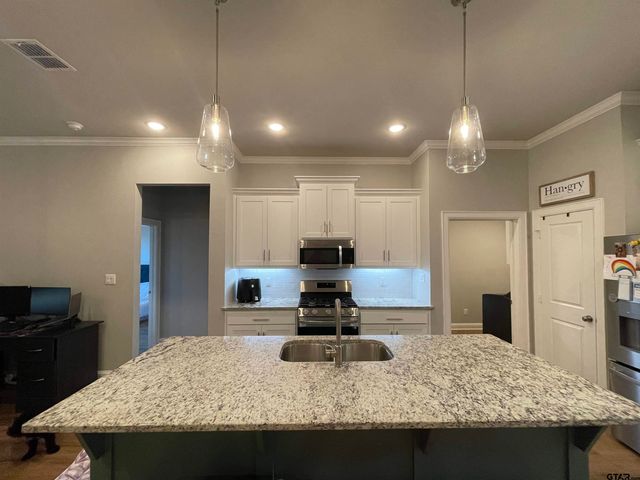 10003 Dayspring, Flint, TX 75762