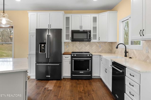 7765 Beals Chapel Rd, Lenoir City, TN 37772