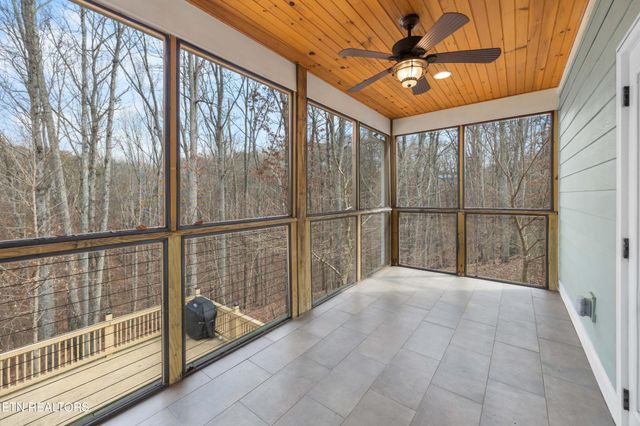 7765 Beals Chapel Rd, Lenoir City, TN 37772