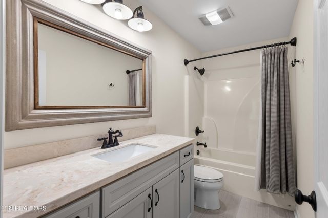 7765 Beals Chapel Rd, Lenoir City, TN 37772