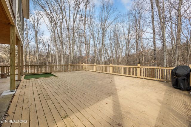 7765 Beals Chapel Rd, Lenoir City, TN 37772