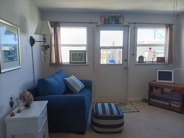 736 CAREFREE, Venice, FL 34285