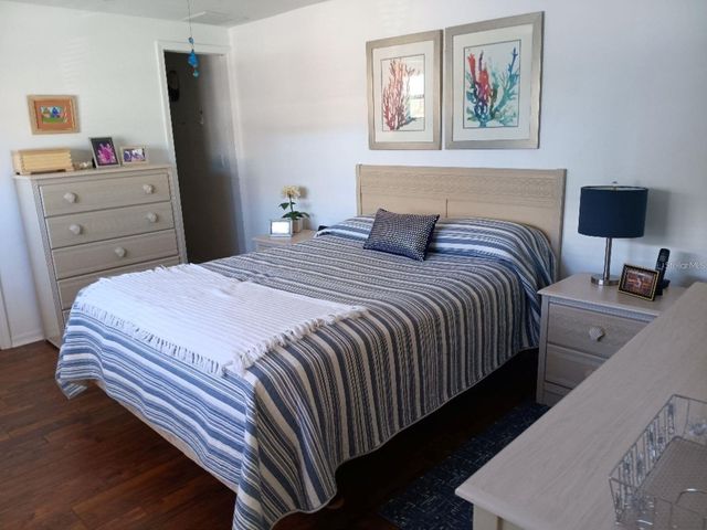 736 CAREFREE, Venice, FL 34285