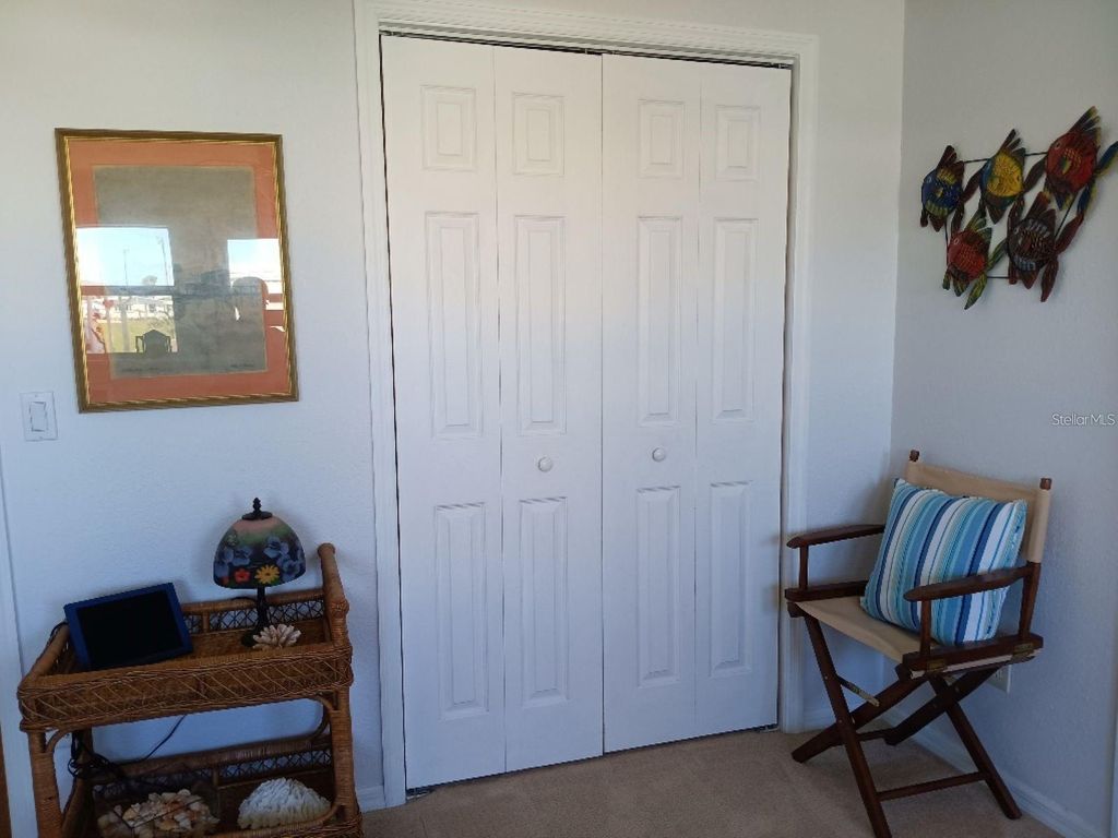 Image 12 of property listing at 736 CAREFREE, Venice, FL 34285